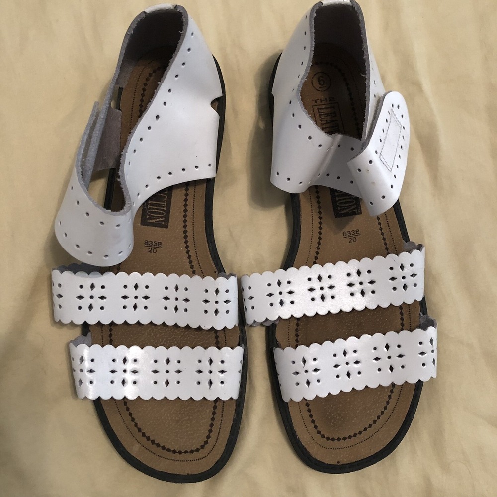 leather sandals women 6 NWOT Cottage Core Bohemian Sandals